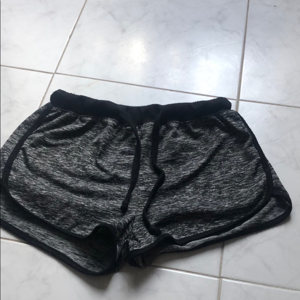 Drawstring waist shorts
